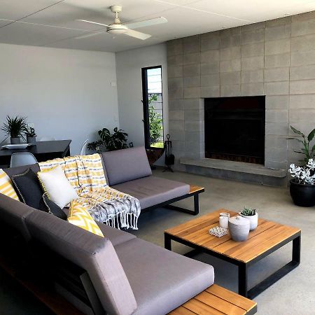 The Sinatra Holiday House - Couples Retreat Mulwala Ngoại thất bức ảnh